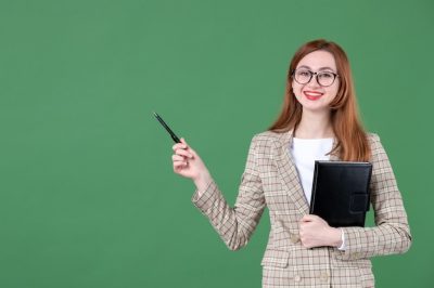 Female home tutor I can teach from class 1 to class 10 all subjects and can also teach maths ,accounting,economics